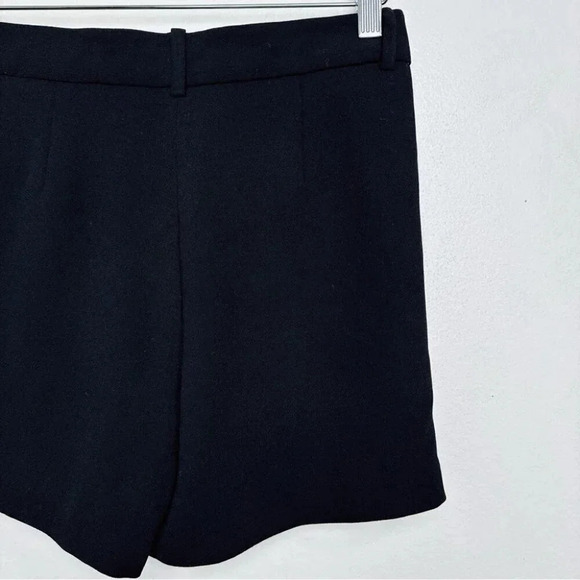 J.crew Womens Size 00  Pleated Crepe Short In Black Color - Picture 9 of 10